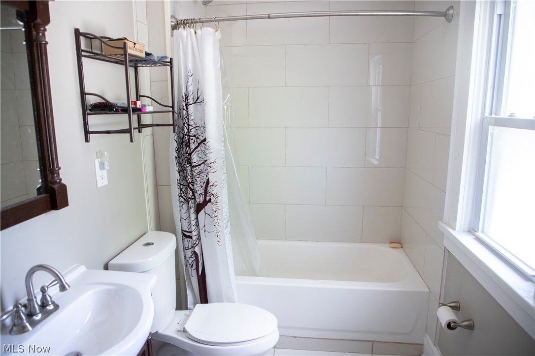 1945 Staunton Road Cleveland Heights OH 44118