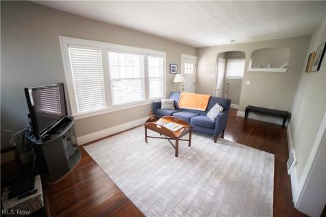 1945 Staunton Road Cleveland Heights OH 44118