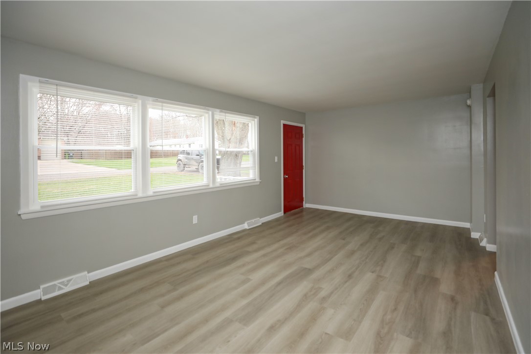 726 Artesian Avenue Newton Falls OH 44444