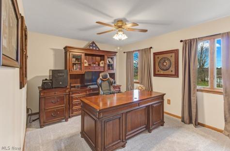 34 Iroquois Trail Malvern OH 44644