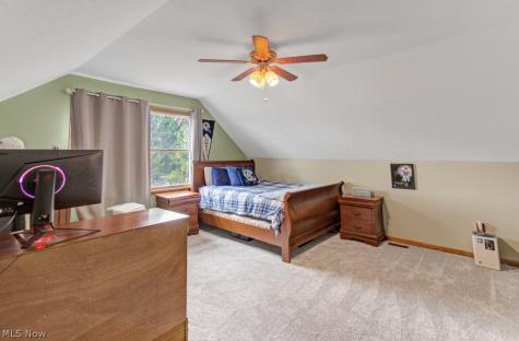 34 Iroquois Trail Malvern OH 44644