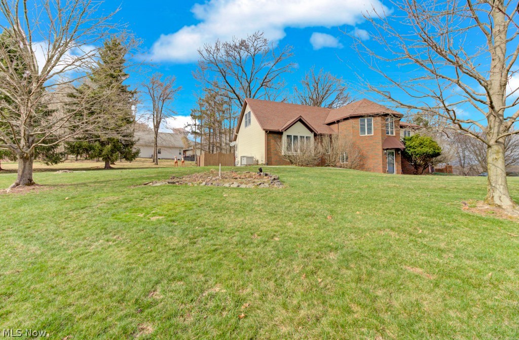 34 Iroquois Trail Malvern OH 44644