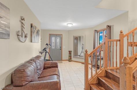 34 Iroquois Trail Malvern OH 44644