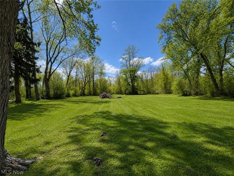 9614 Ravenna Road Twinsburg OH 44087