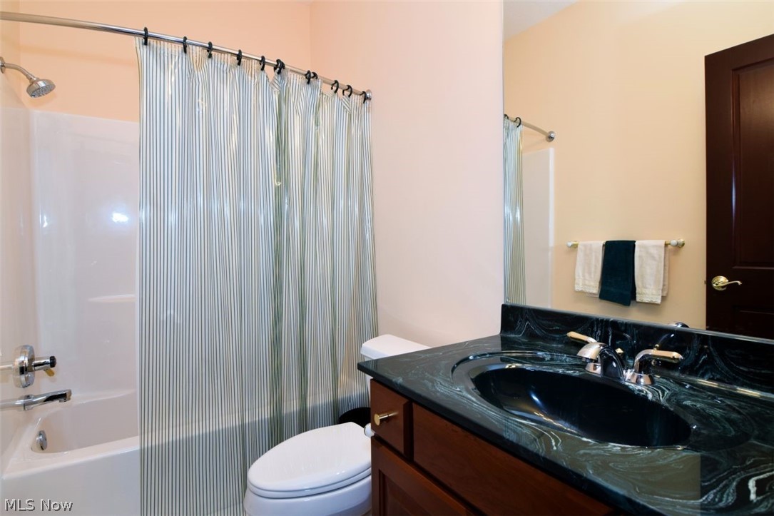 9205 Wilderness Passage Trail Chagrin Falls OH 44023