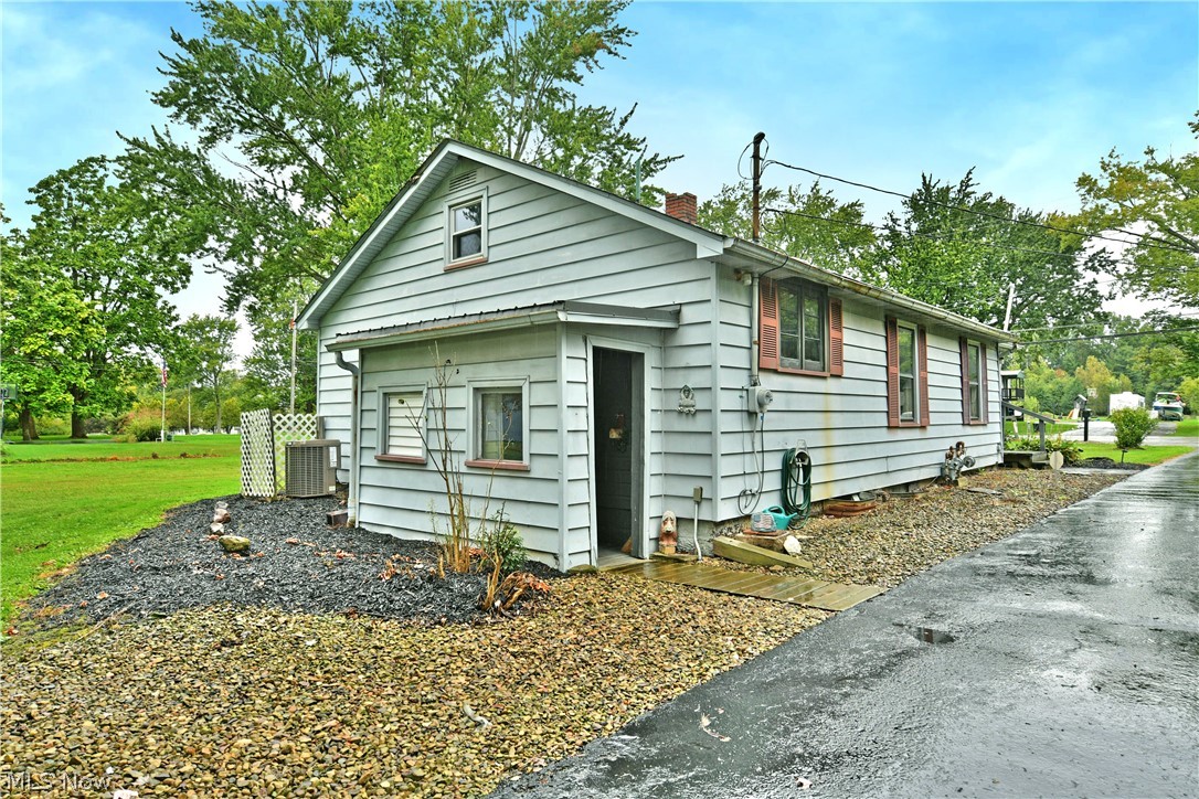 2618 Wilson Sharpsville Road Cortland OH 44410