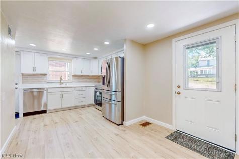 156 Pembroke Road Steubenville OH 43953