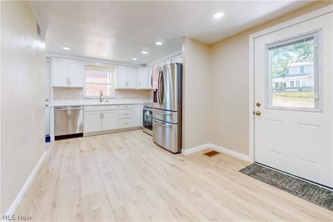 156 Pembroke Road Steubenville OH 43953