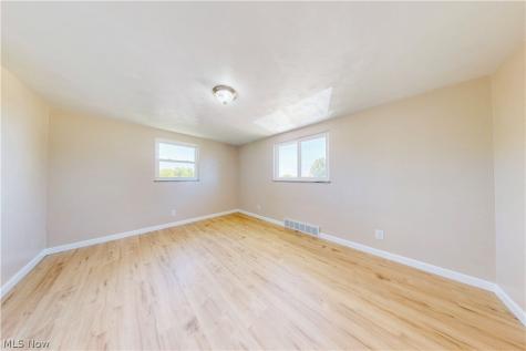 156 Pembroke Road Steubenville OH 43953