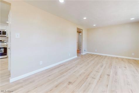 156 Pembroke Road Steubenville OH 43953