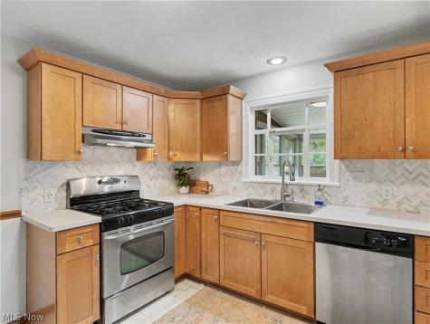241 Lownsdale Avenue Akron OH 44313