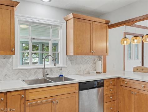 241 Lownsdale Avenue Akron OH 44313