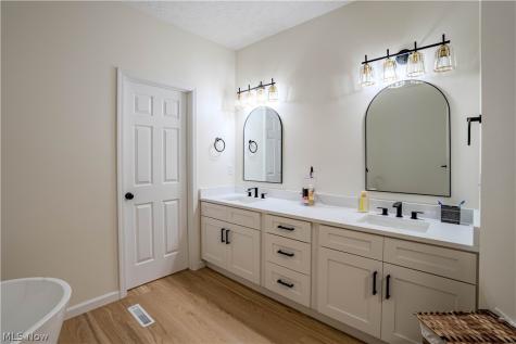 10203 Forestwood Lane North Royalton OH 44133
