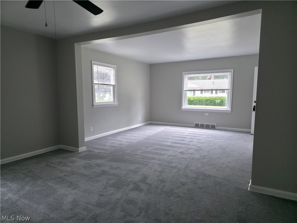1810 Saint Elmo Avenue NE Canton OH 44705