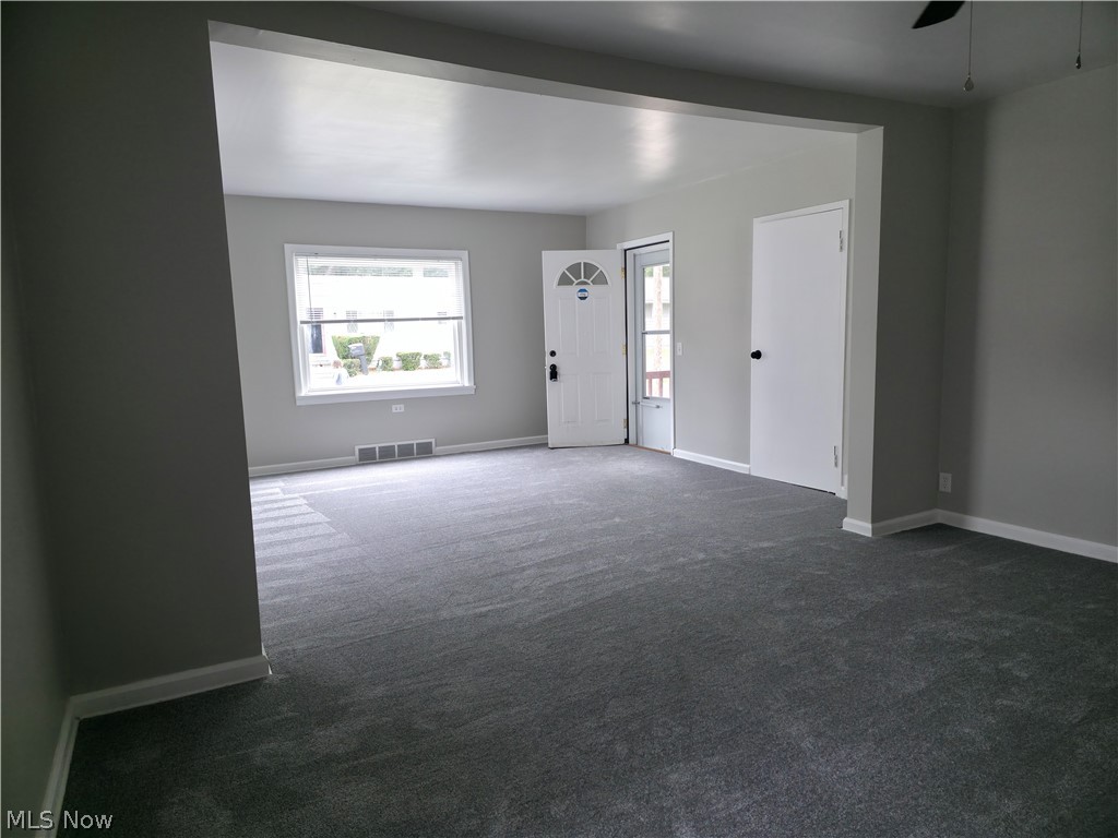 1810 Saint Elmo Avenue NE Canton OH 44705