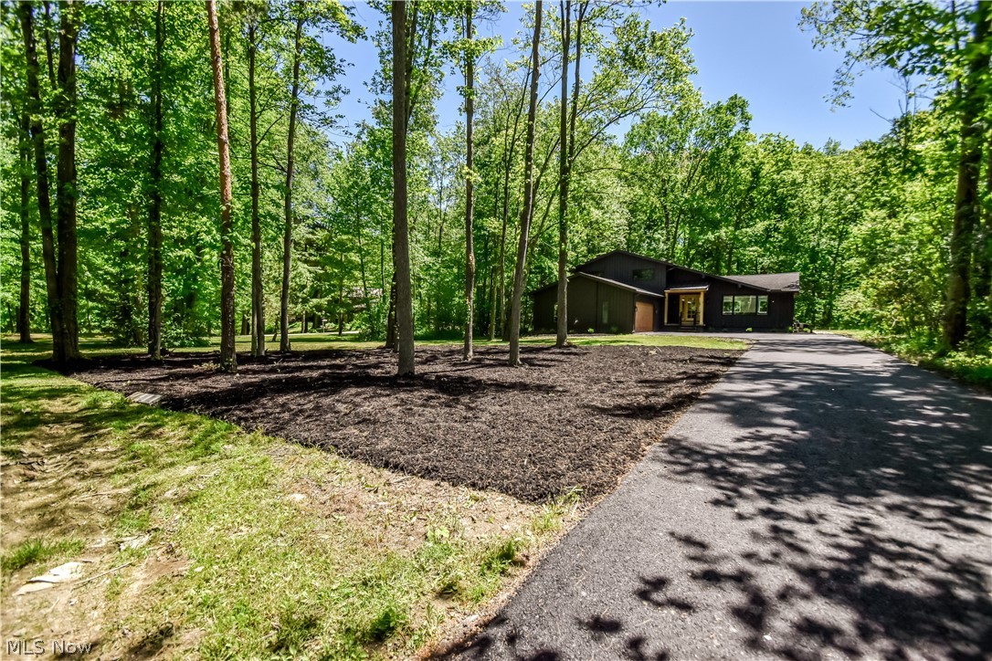 19121 Brewster Road Aurora OH 44202