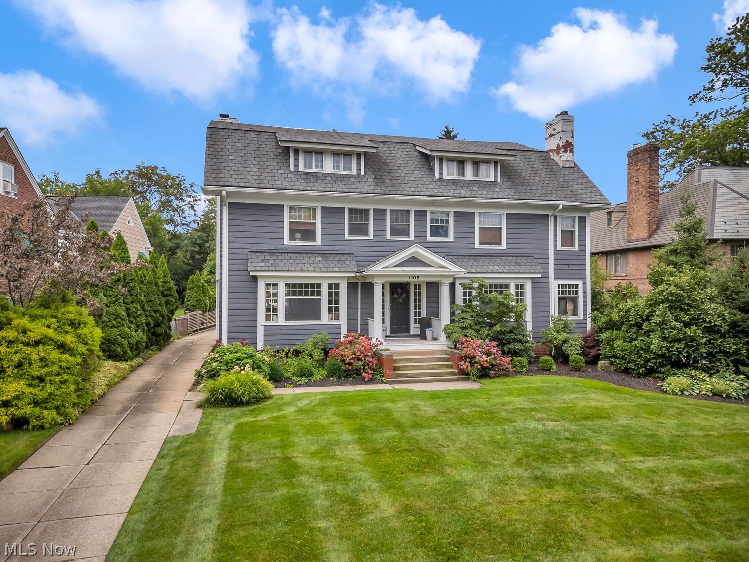 1108 W Forest Road Lakewood OH 44107