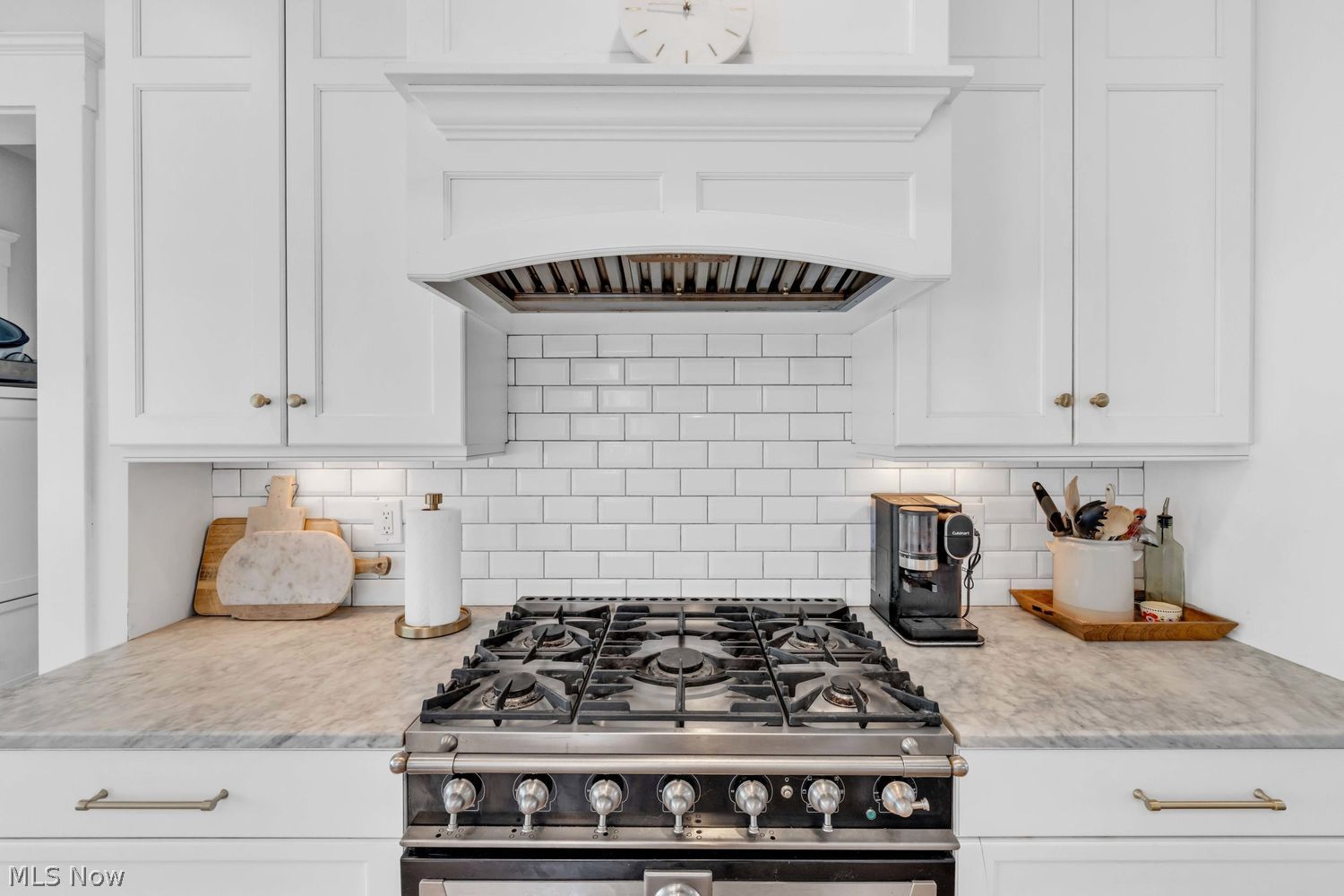1108 W Forest Road Lakewood OH 44107