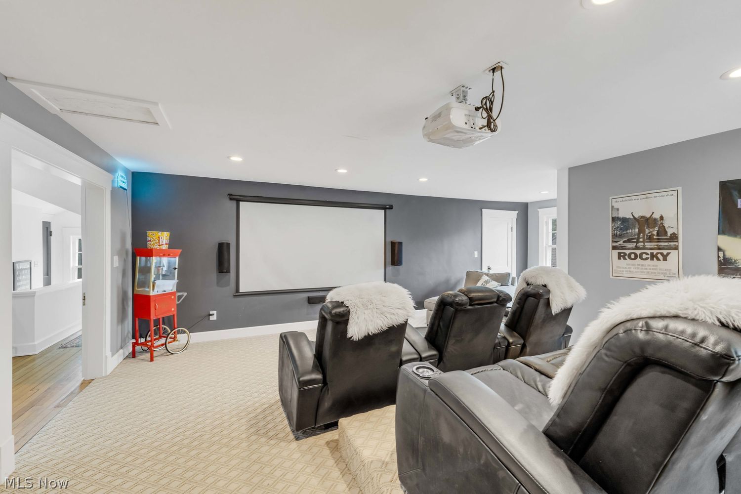 1108 W Forest Road Lakewood OH 44107