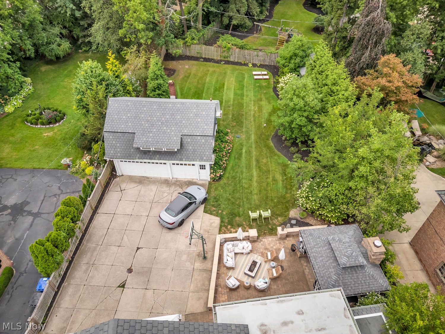1108 W Forest Road Lakewood OH 44107