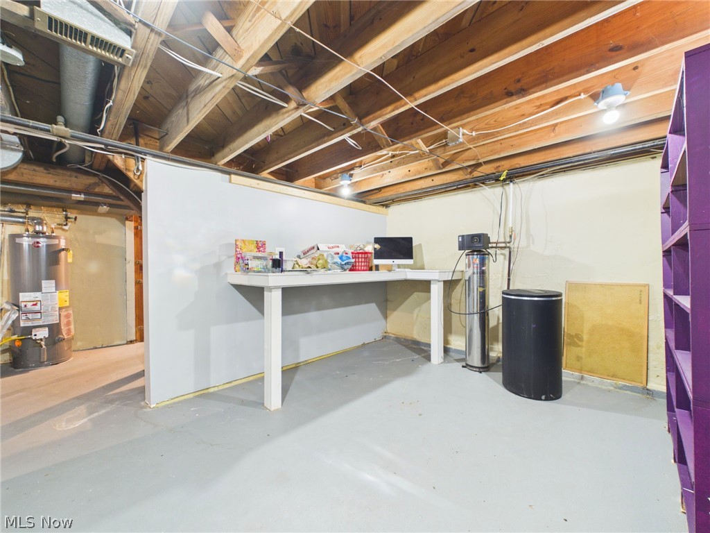 683 E Ford Avenue Barberton OH 44203