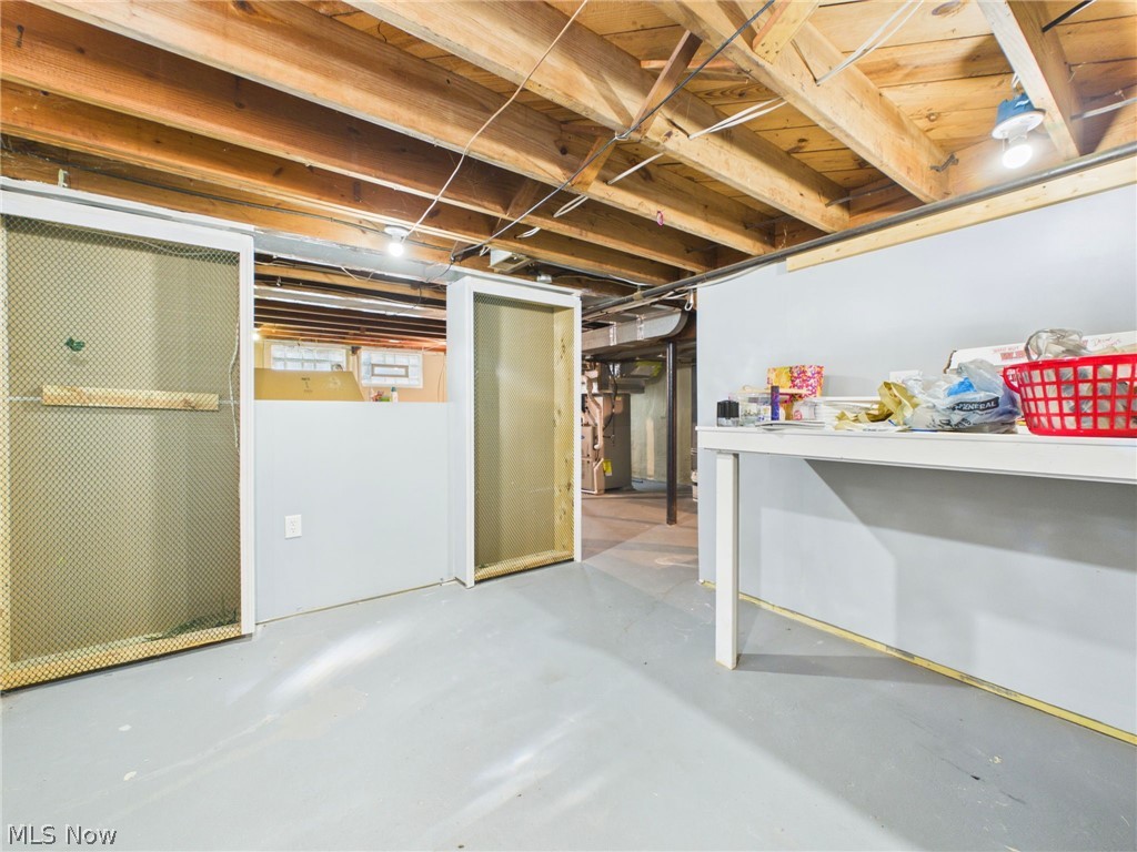 683 E Ford Avenue Barberton OH 44203