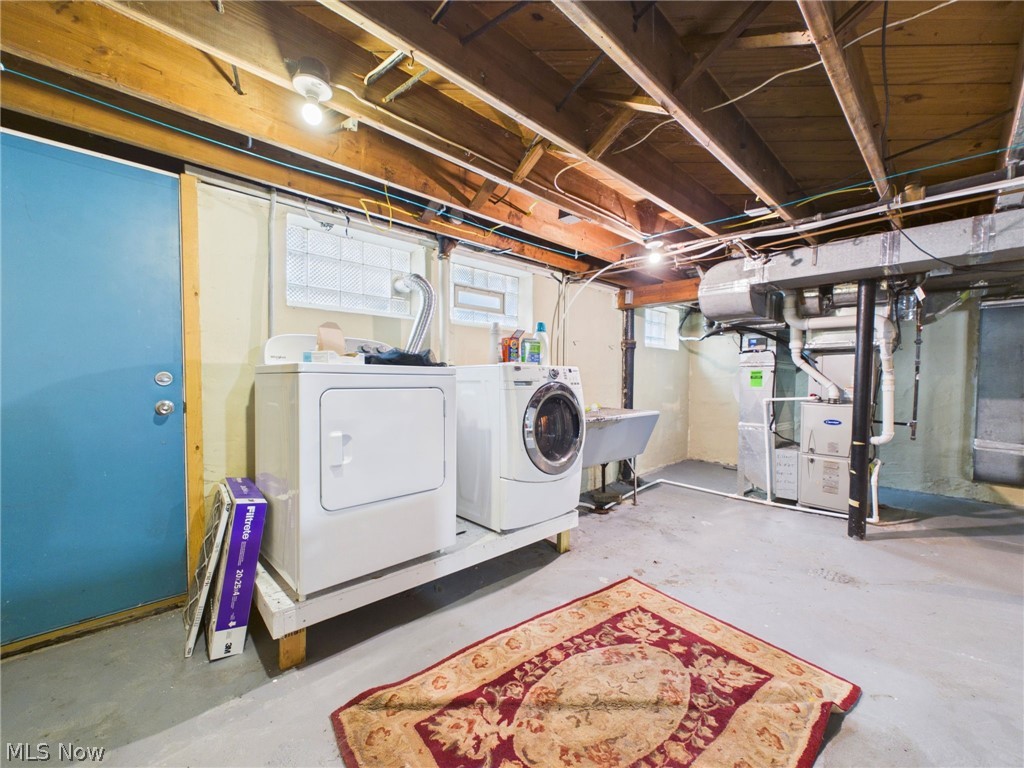 683 E Ford Avenue Barberton OH 44203