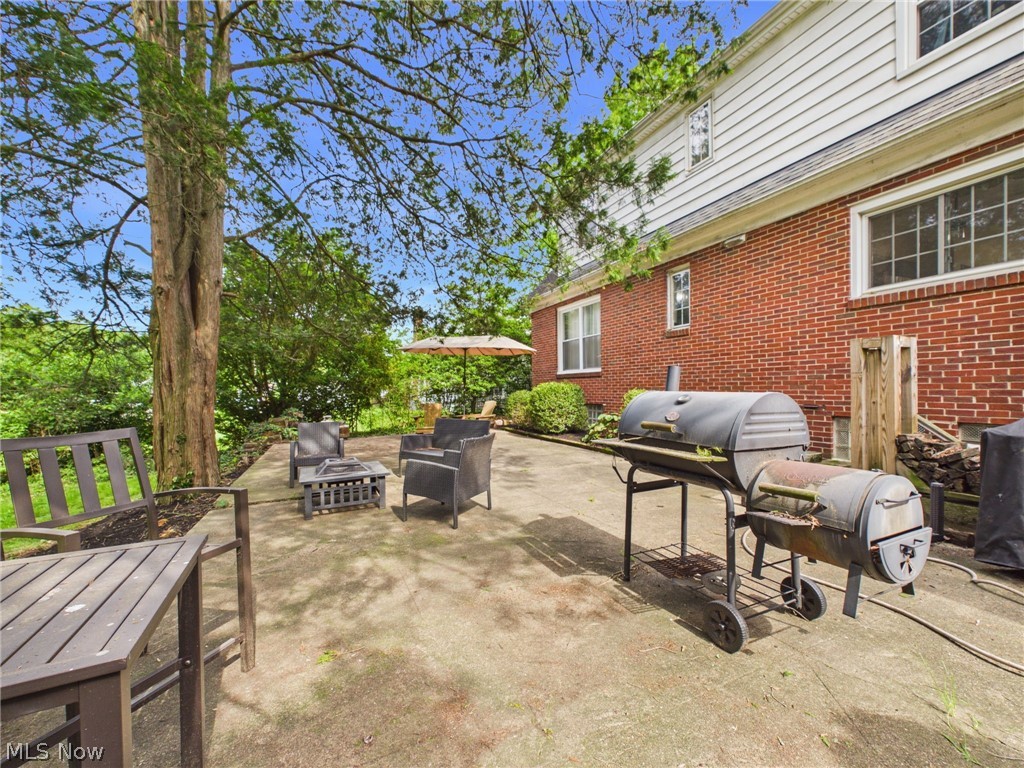 683 E Ford Avenue Barberton OH 44203