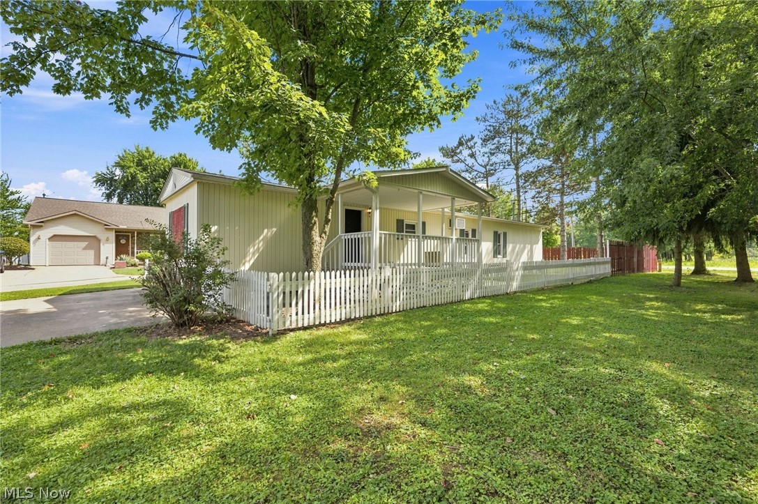 405 Palomino Court Lagrange OH 44050