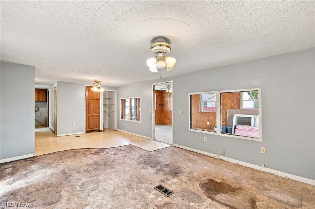 405 Palomino Court Lagrange OH 44050