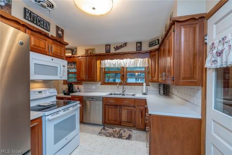 910 S Court Street Medina OH 44256