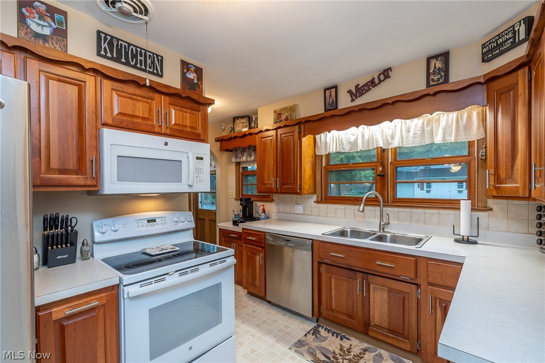 910 S Court Street Medina OH 44256
