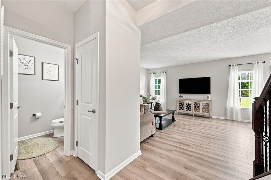 8740 Summer Wind Lane Mentor OH 44060