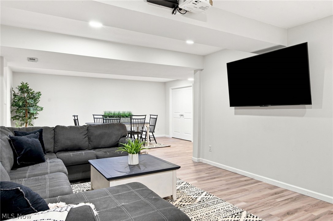 8740 Summer Wind Lane Mentor OH 44060