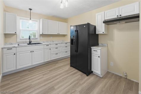 1405 Wabash Court NE Canton OH 44705