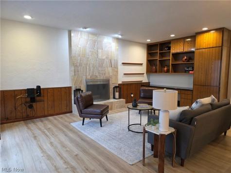 5009 Lansdowne Drive Solon OH 44139