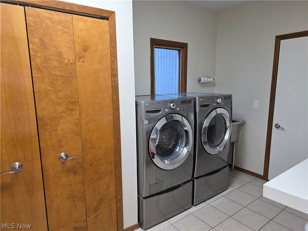 5009 Lansdowne Drive Solon OH 44139