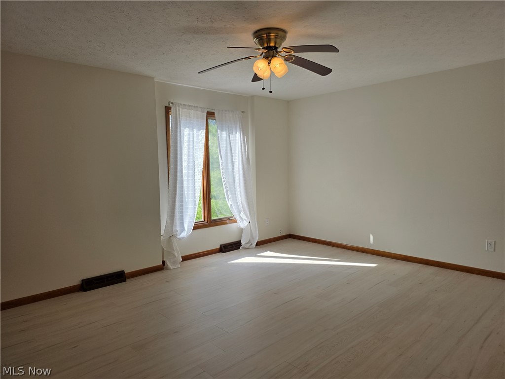 5009 Lansdowne Drive Solon OH 44139