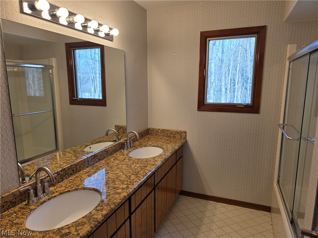 5009 Lansdowne Drive Solon OH 44139