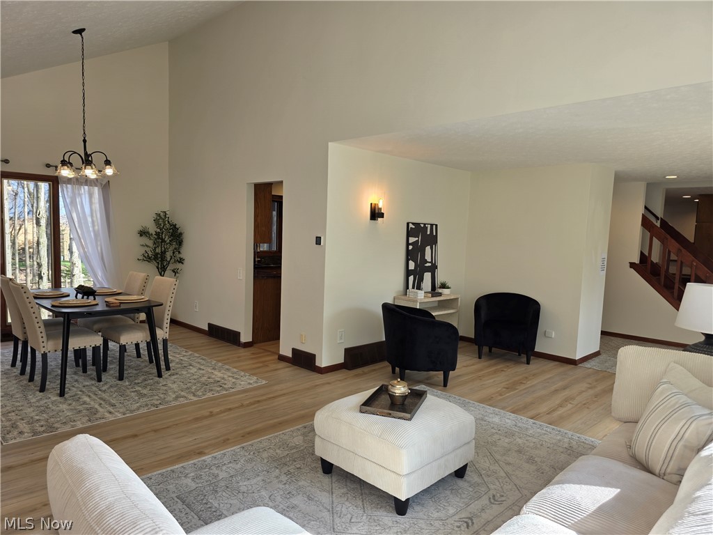 5009 Lansdowne Drive Solon OH 44139