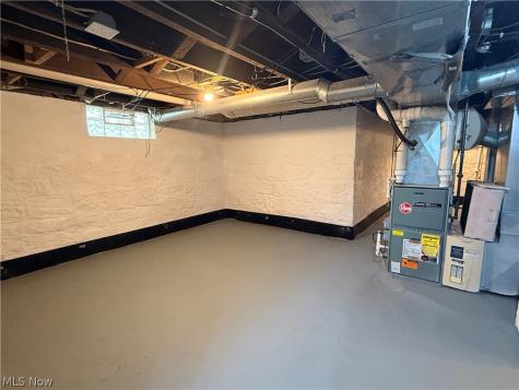 339 Columbus Street Elyria OH 44035