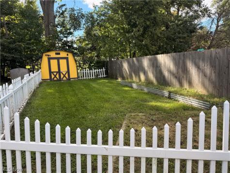 339 Columbus Street Elyria OH 44035