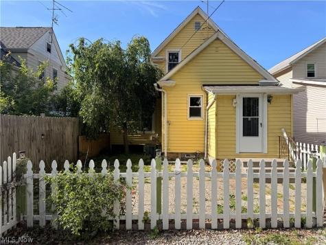 339 Columbus Street Elyria OH 44035