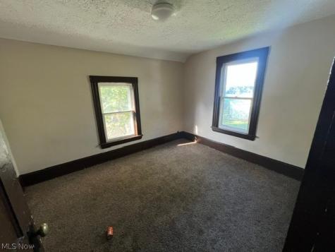 2407 Livingston Avenue Lorain OH 44052