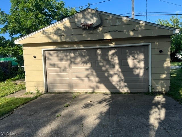 2407 Livingston Avenue Lorain OH 44052
