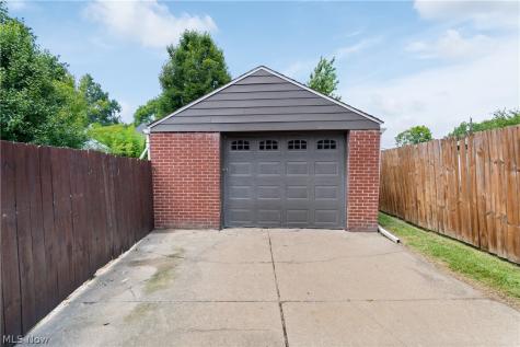 2542 9th Street Cuyahoga Falls OH 44221