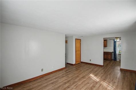 120 Centervale Avenue Youngstown OH 44512