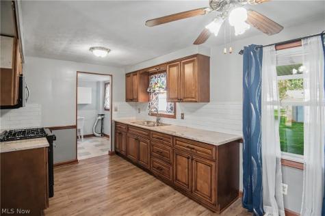 120 Centervale Avenue Youngstown OH 44512