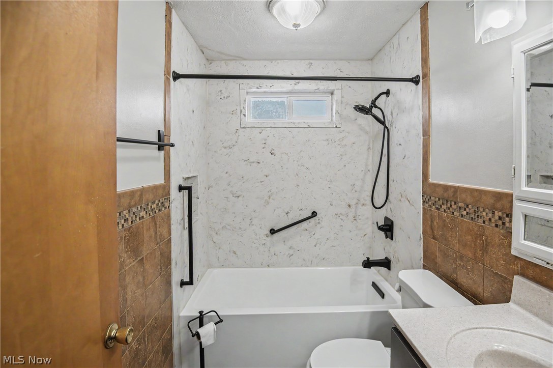 120 Centervale Avenue Youngstown OH 44512