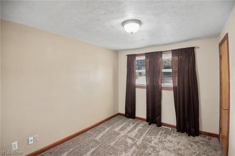 120 Centervale Avenue Youngstown OH 44512